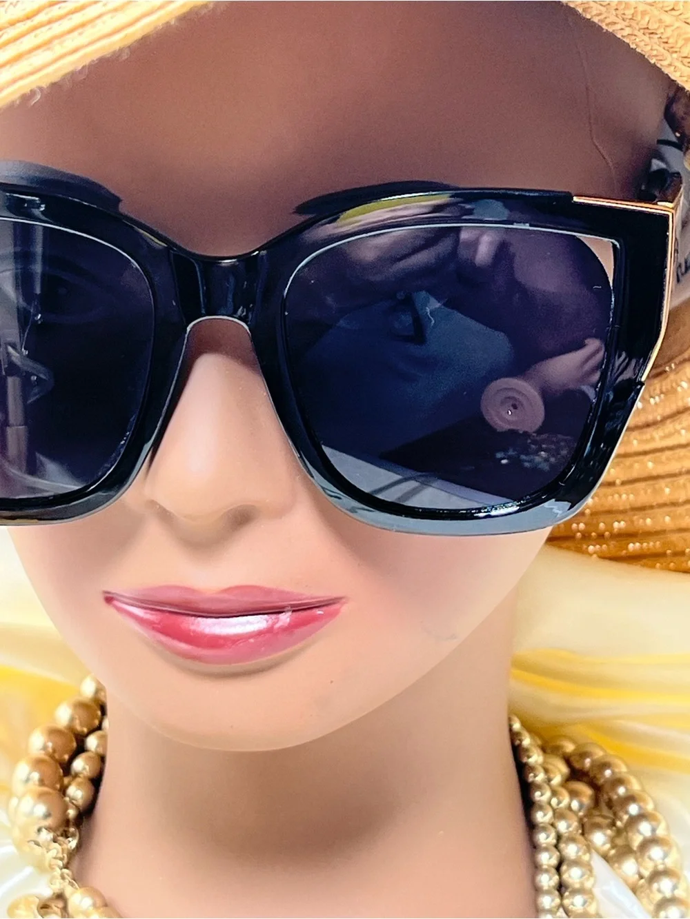 Foster Grant Glossy Black Cat-Eye Sunglasses with Dark Lenses